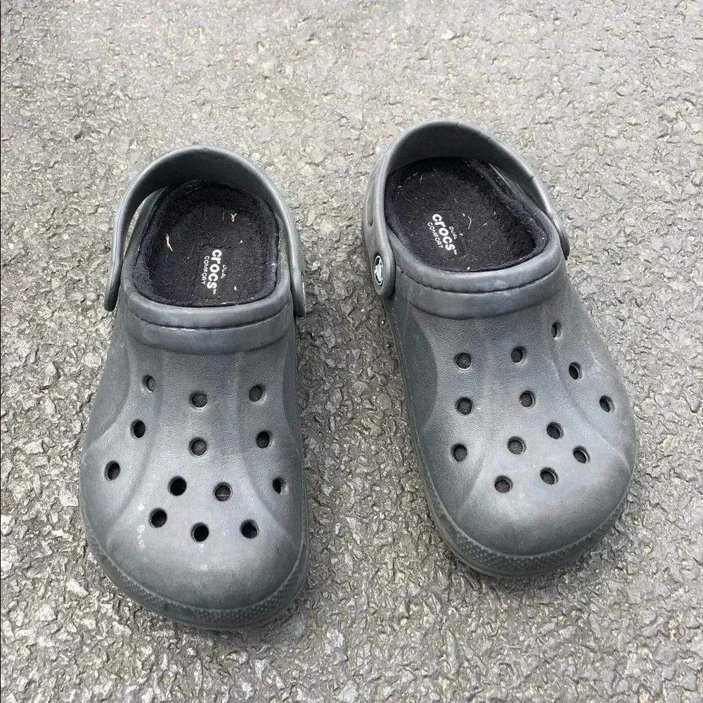 Youth Crocs with interior liner